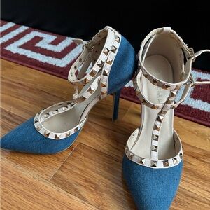 SOLD - Stylish Blue and Cream Women's Heels